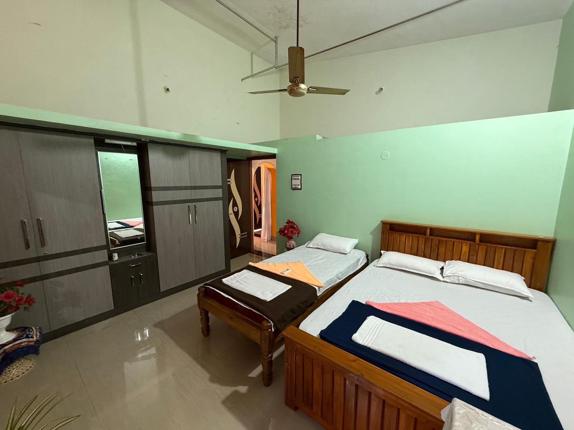 Native Homestay *